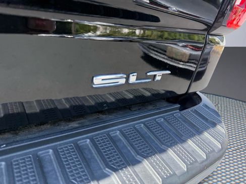 Used 2021 GMC Sierra 1500 SLT w/ SLT Premium Plus Package AWD/4WD image 6