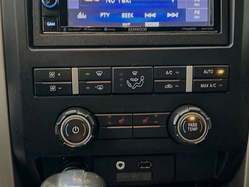 Used 2011 Ford F150 Raptor w/ Raptor Luxury Pkg image 16