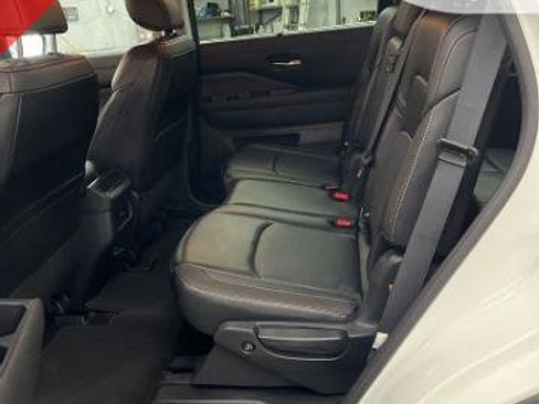 Certified 2024 Nissan Pathfinder SL AWD/4WD image 22