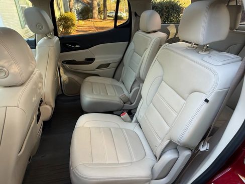 Used 2022 GMC Acadia Denali w/ Trailering Package image 24