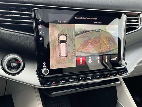 New 2026 Jeep Grand Wagoneer 4WD image 17