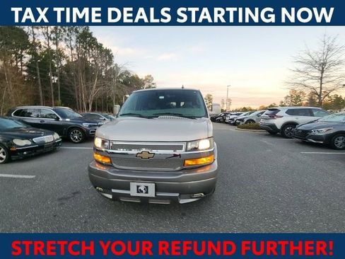 Used 2020 Chevrolet Express 2500 w/ Enhanced Convenience Package image 4
