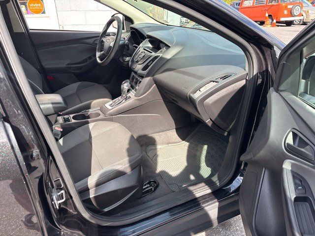 Used 2012 Ford Focus SE FWD image 7