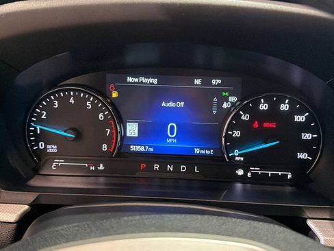 Used 2022 Ford Explorer XLT w/ Equipment Group 202A AWD/4WD image 19