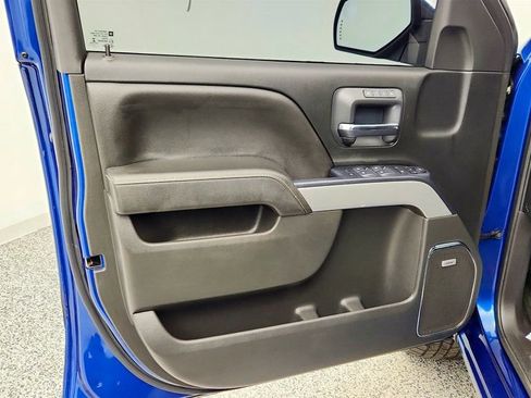 Used 2018 Chevrolet Silverado 1500 LTZ Z71 w/ LTZ Plus Package AWD/4WD image 10