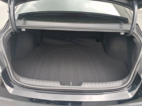 Certified 2024 Hyundai Elantra SEL FWD image 29