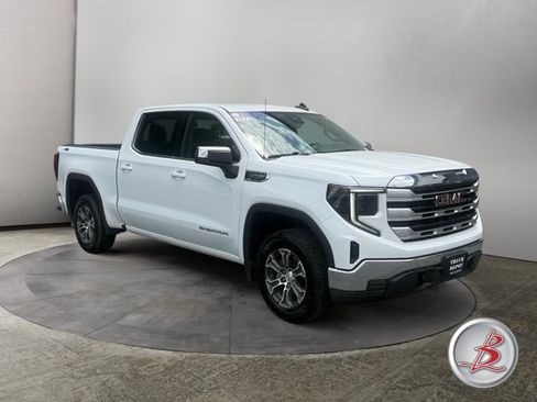Used 2023 GMC Sierra 1500 SLE AWD/4WD image 1