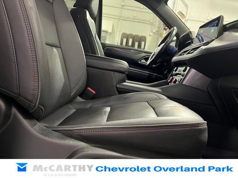 Used 2022 Chevrolet Suburban RST AWD/4WD image 36