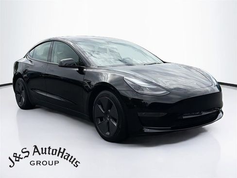 Used 2023 Tesla Model 3 Standard Range RWD image 1