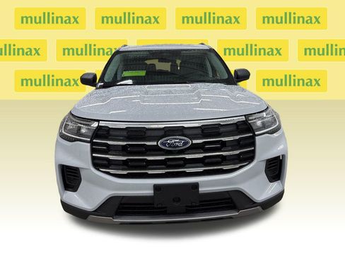 New 2026 Ford Explorer Active RWD image 14