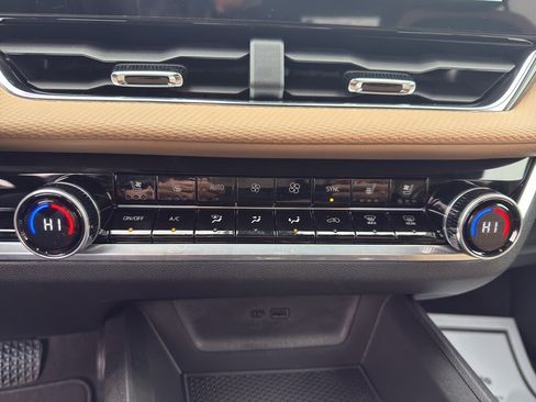 New 2026 Chevrolet Equinox ACTIV w/ Convenience Package III image 12