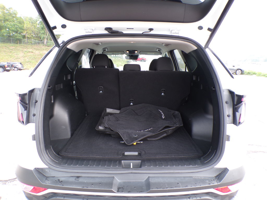 Used 2023 Hyundai Tucson SEL FWD image 16