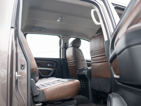 Used 2018 Nissan Titan Platinum Reserve w/ Platinum Utility Package AWD/4WD image 16
