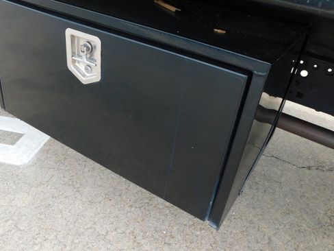 Used 2018 Ford F450 XL w/ XL Value Package image 12