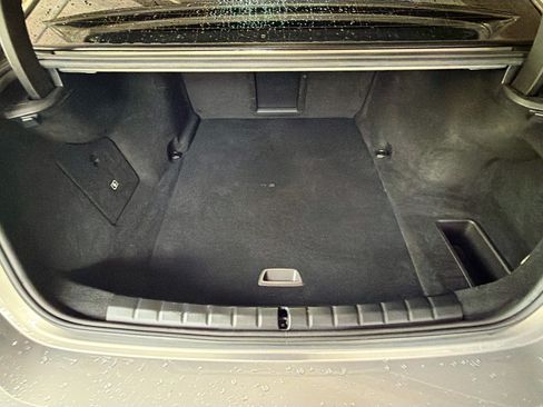 Used 2024 BMW i7 eDrive50 RWD image 11