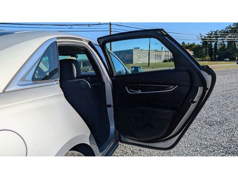 Used 2017 Cadillac XTS Luxury image 12