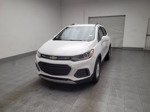 Used 2020 Chevrolet Trax LT w/ LT Convenience Package FWD image 15