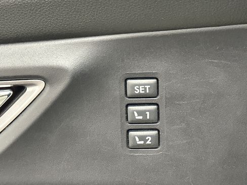 Used 2020 Subaru Ascent Limited w/ Technology Package image 43