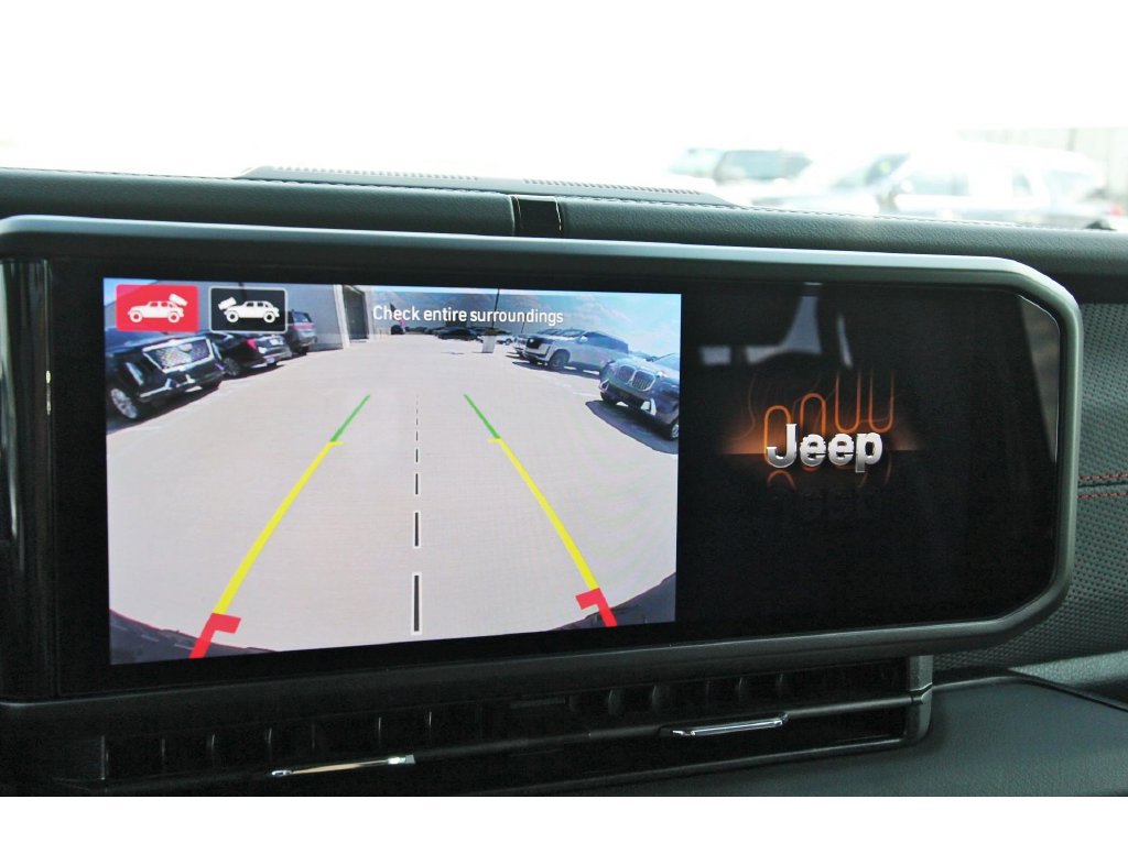 Used 2026 Jeep Wrangler Unlimited Rubicon AWD/4WD image 21
