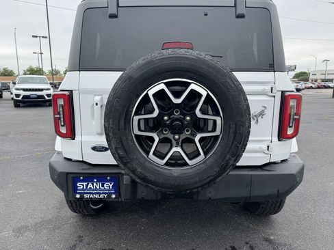 Used 2023 Ford Bronco Outer Banks AWD/4WD image 46