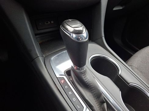 Used 2019 Chevrolet Equinox LT image 13