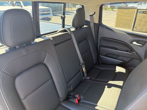 Used 2017 GMC Canyon SLT w/ Driver Alert Package image 25