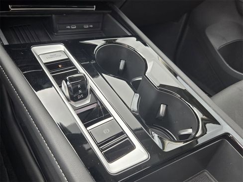 Certified 2025 Volkswagen Atlas SE w/ Panoramic Sunroof Package image 22