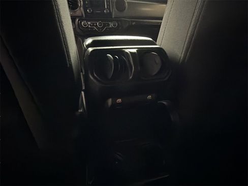 Used 2019 Jeep Wrangler Unlimited Sport S image 19