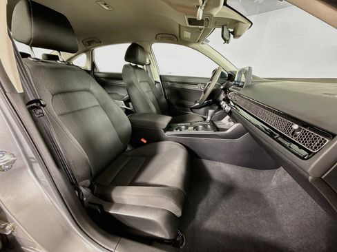 Used 2025 Honda Civic LX image 33