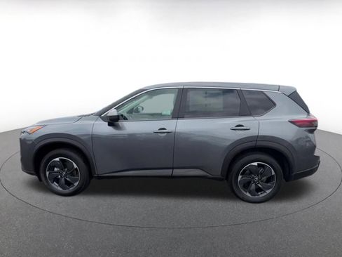 Used 2025 Nissan Rogue SV FWD image 9