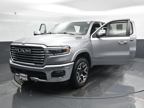 Used 2025 RAM 1500 Laramie image 52