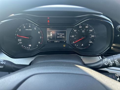 Used 2025 Chevrolet Trax LS image 21