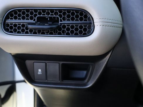 New 2026 Honda HR-V LX image 36