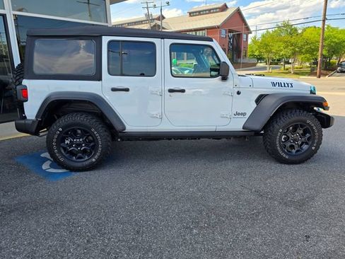 Used 2023 Jeep Wrangler Unlimited w/ 8.4" Radio Group AWD/4WD image 38