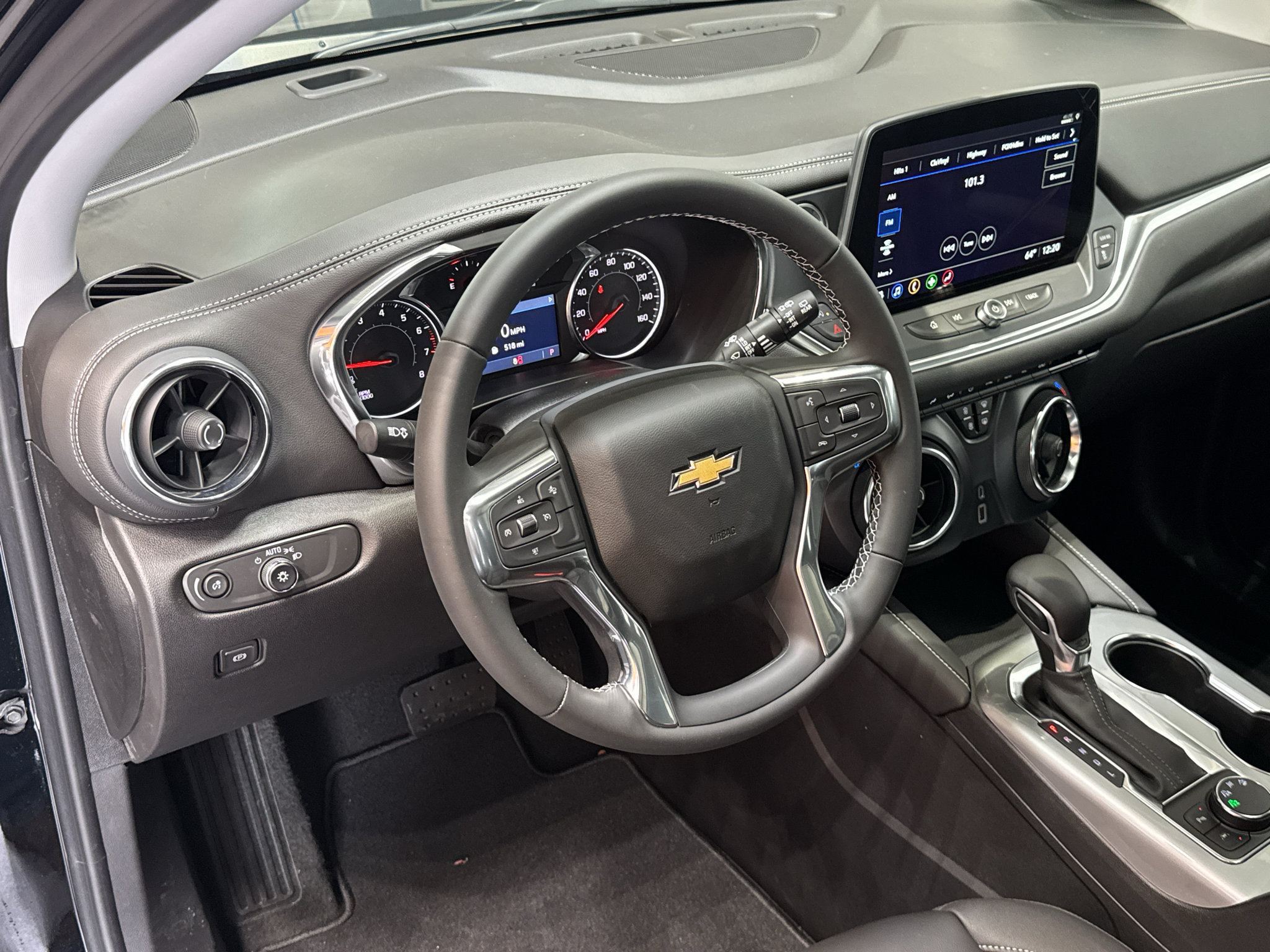 New 2026 Chevrolet Blazer LT w/ Midnight/Sport Edition AWD/4WD image 16