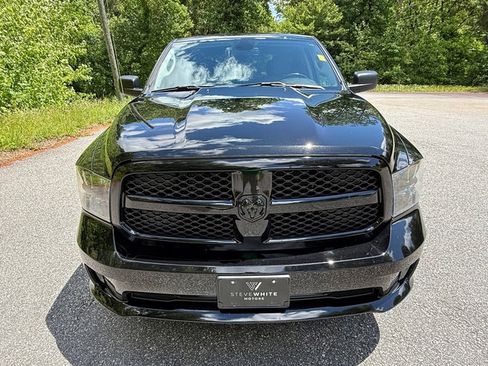 Used 2023 RAM 1500 Express w/ Wheel & Sound Group AWD/4WD image 3