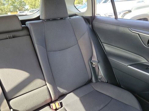 Used 2019 Toyota RAV4 LE image 6