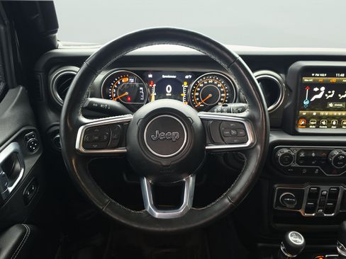 Used 2023 Jeep Wrangler Unlimited Sahara w/ Cold Weather Group AWD/4WD image 10