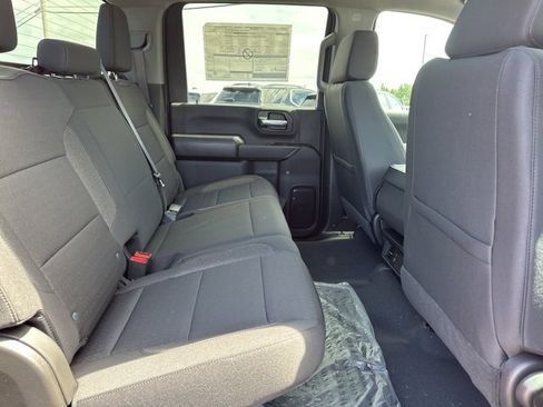 New 2025 Chevrolet Silverado 2500 Custom w/ Custom Value Package image 18