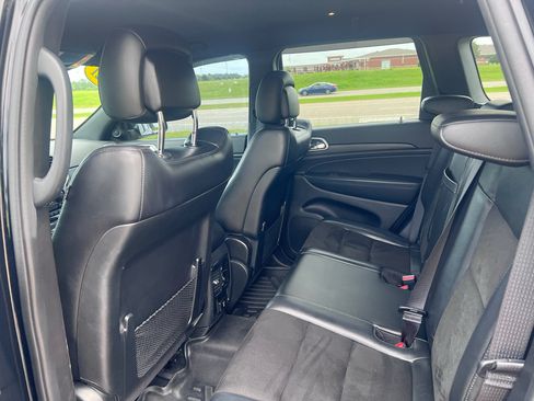 Used 2021 Jeep Grand Cherokee Laredo X RWD image 19