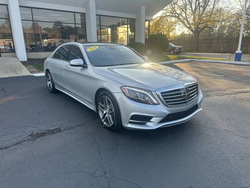 Used 2015 Mercedes-Benz S 550 4MATIC Sedan w/ Sport Package image 9