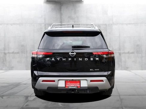 Certified 2025 Nissan Pathfinder SL w/ SL Premium Package AWD/4WD image 6