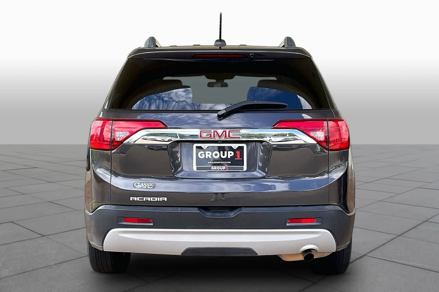 Used 2017 GMC Acadia SLE FWD image 4
