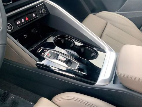 New 2025 Audi Q5 Prestige image 7