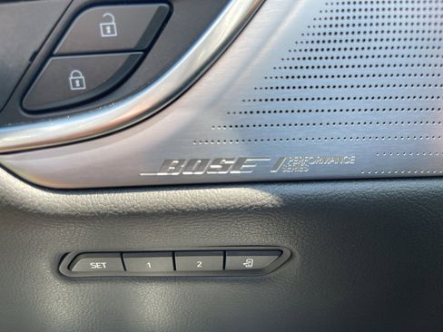 Used 2025 Cadillac XT5 Premium Luxury image 20