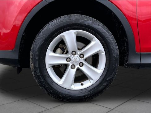 Used 2013 Toyota RAV4 XLE image 11