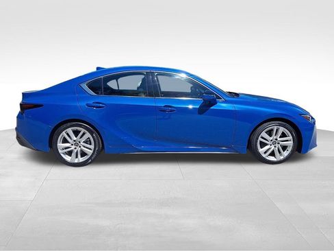 Used 2023 Lexus IS 300 w/ Comfort Package RWD image 7