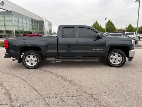 Used 2017 Chevrolet Silverado 1500 LT w/ All Star Edition AWD/4WD image 9