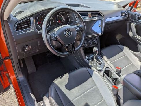 Used 2019 Volkswagen Tiguan SE w/ Panoramic Sunroof Package AWD/4WD image 13