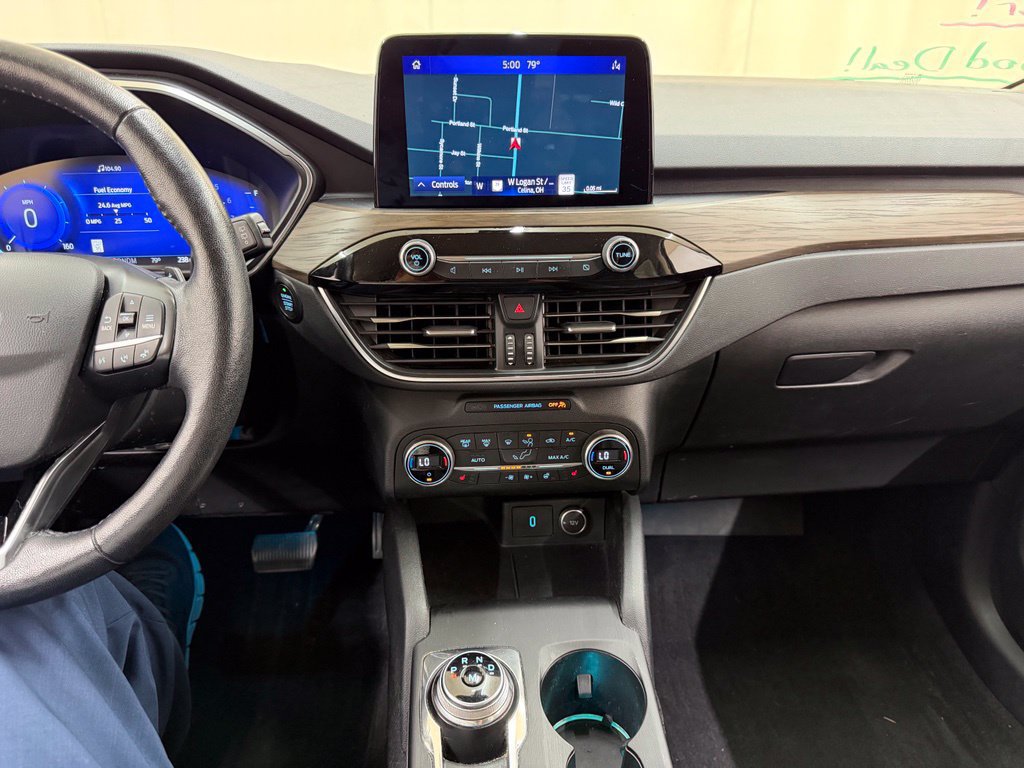 Used 2020 Ford Escape Titanium AWD/4WD image 24